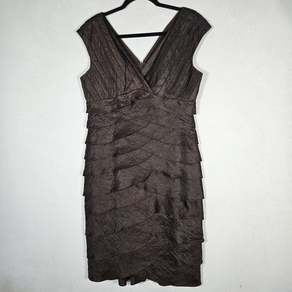Adrianna Papell Dress sz 12 Brown V-neck Shutter Pleat Tiered Sleeveless Lined‎